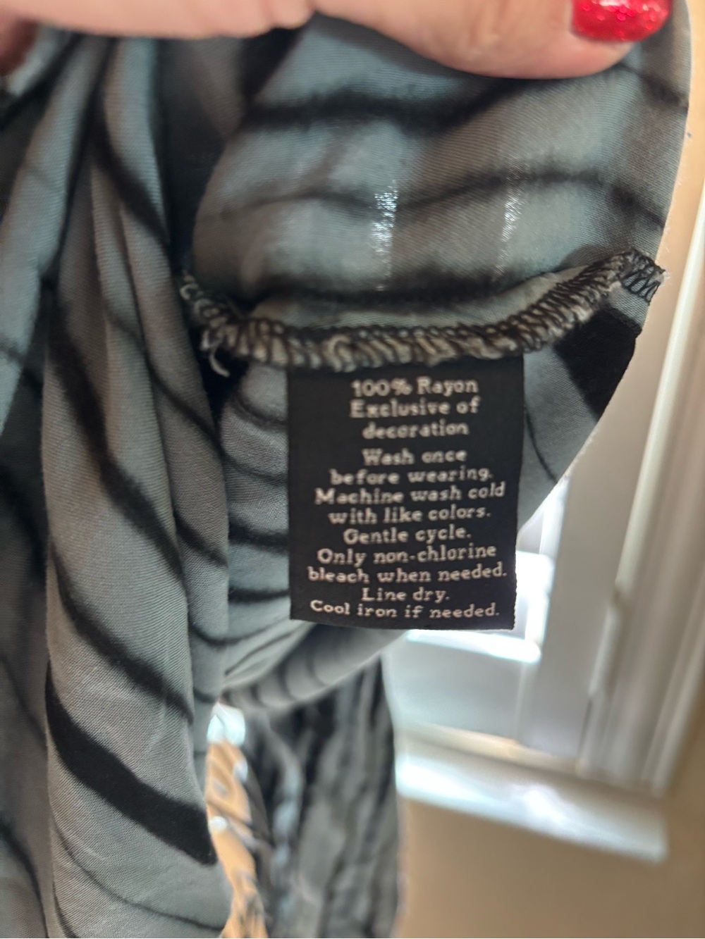 Rock & Republic Black and Gray Tie-Dye Lace-Up Tunic - Picture 7 of 7